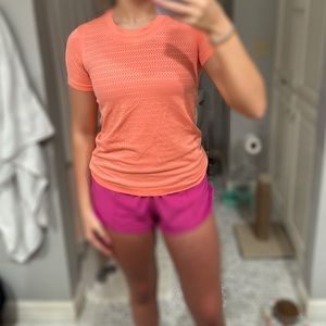 Lulu lemon shirt